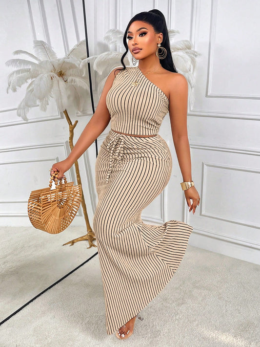 AIJ Amarilo Plus Size Women's Summer Casual Striped Print Off Shoulder Ruffle Crop Top And Ruffle Mermaid Skirt 2-Piece Set (Random Print)